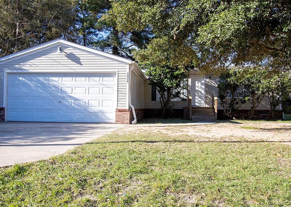 1st image of 16429 Hill Country Dr