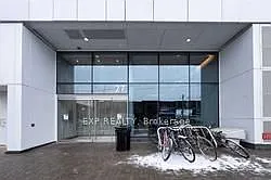 27 Bathurst St #512 — Photo 26