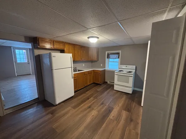 3 N Market St Floor 1, Summit Hill, PA 18250