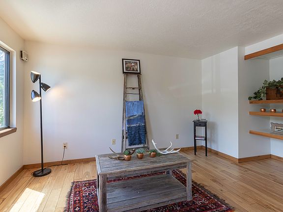 3rd image of 475 E Broadway Ave APT B-7