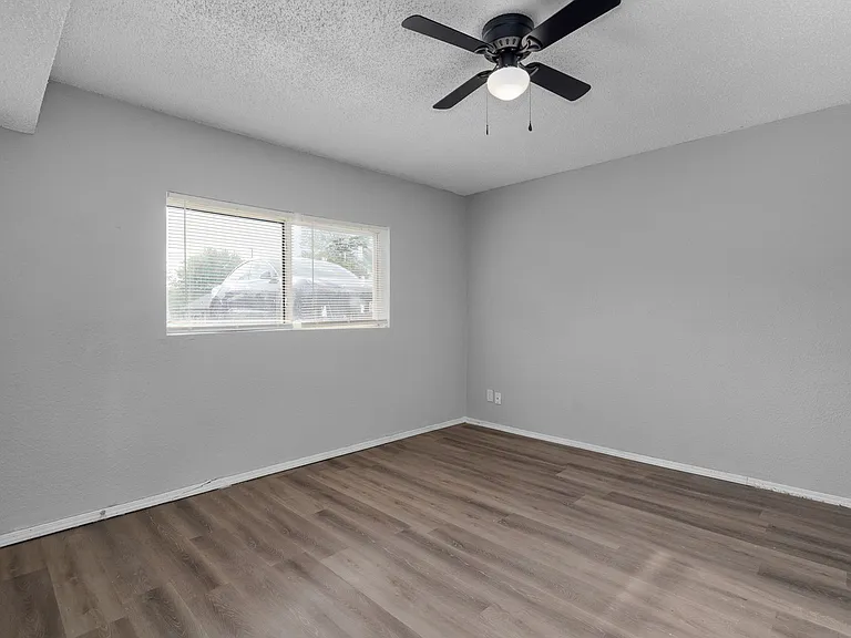 True North Apartments — Photo 18