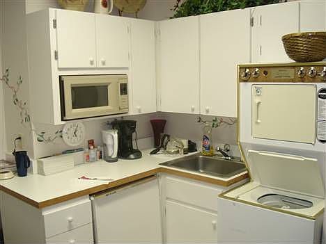 5th image of 800 Westwood Sq Ste B