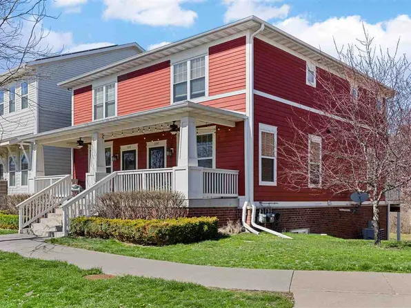 608 Walker Cir, Iowa City, IA 52245