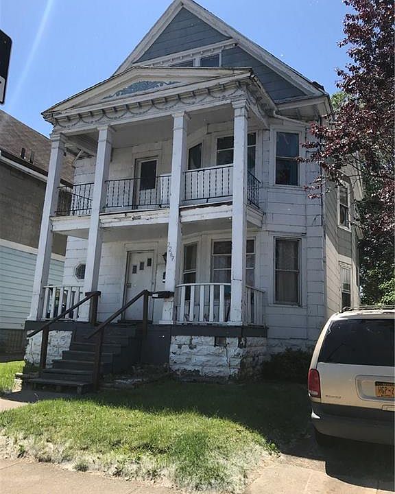 1st image of 2267 S Park Ave