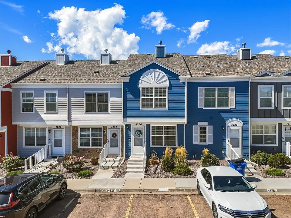 4226 Charleston Dr