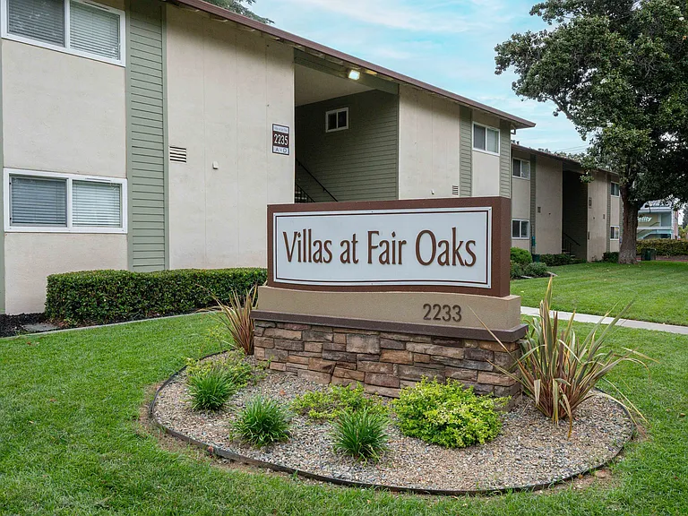 The Villas at Fair Oaks — Photo 11