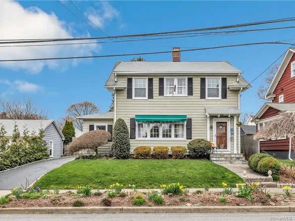 60 Sedan Terrace, Fairfield, CT 06825