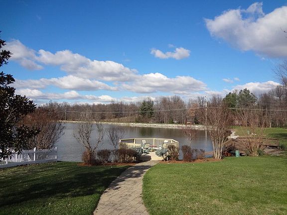 2nd image of 3033 Waterside Way