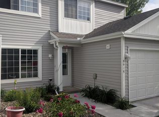 8915 Peep O Day Trl, Eden Prairie, MN 55347