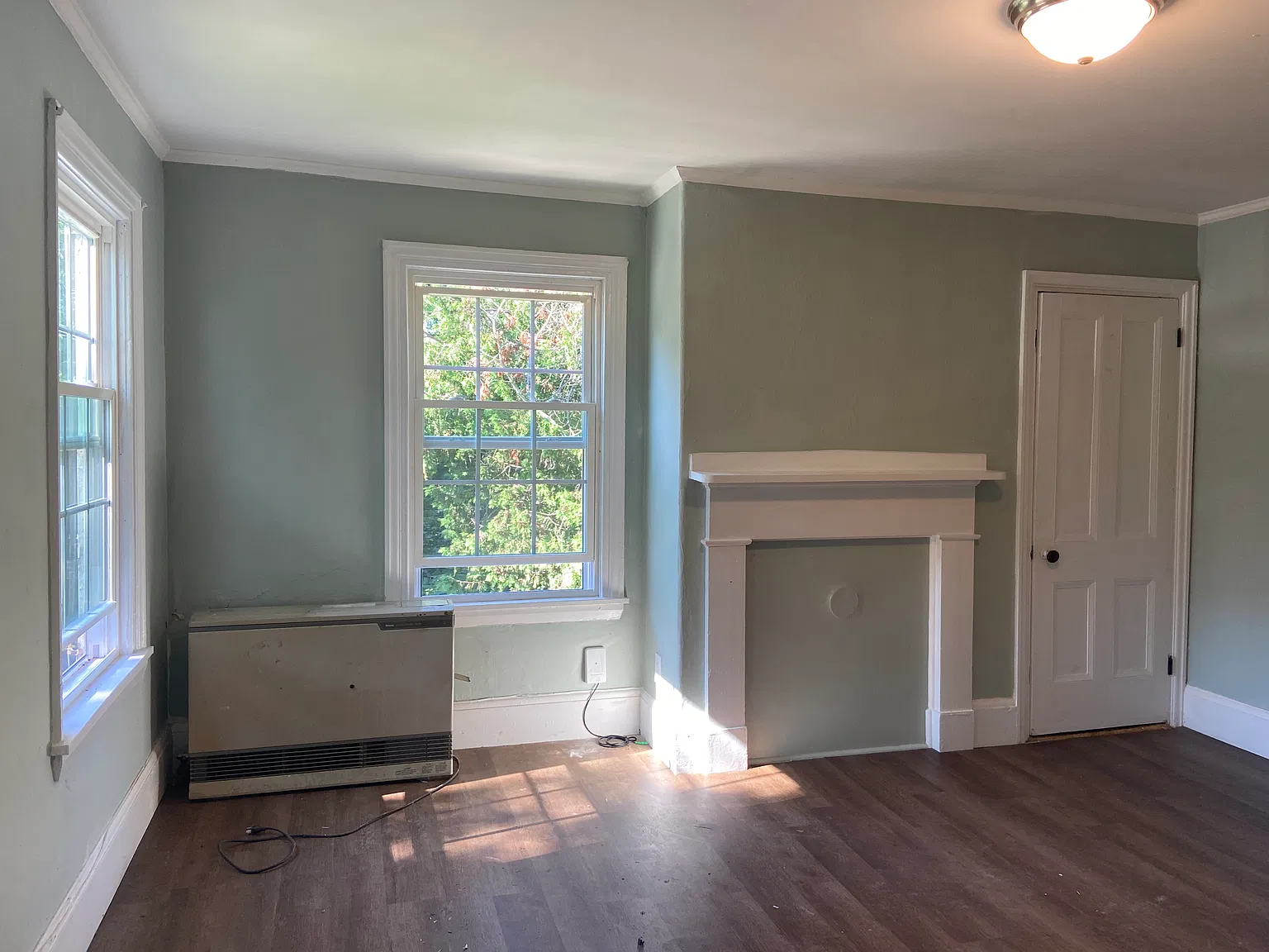 Studio, $895 — Photo 4
