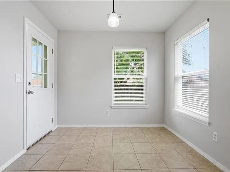 6402 High Meadow Blvd — Photo 6
