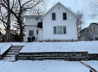 803 Bluff St, Cedar Falls, IA 50613