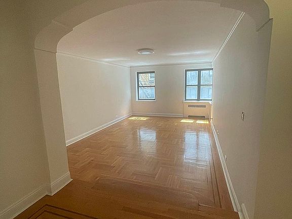 2nd image of 420 E 86th St APT 3F