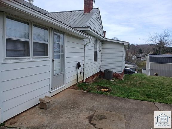 3rd image of 76 9th St