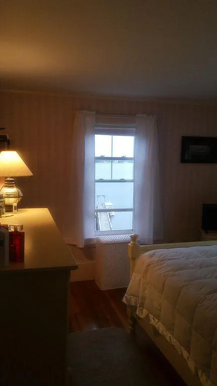 3 bed, 1518 sqft, $4,000 — Photo 4