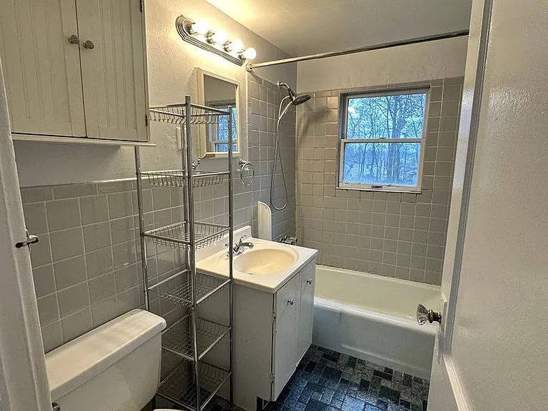 1621 Harrison Avenue - Residential — Photo 8