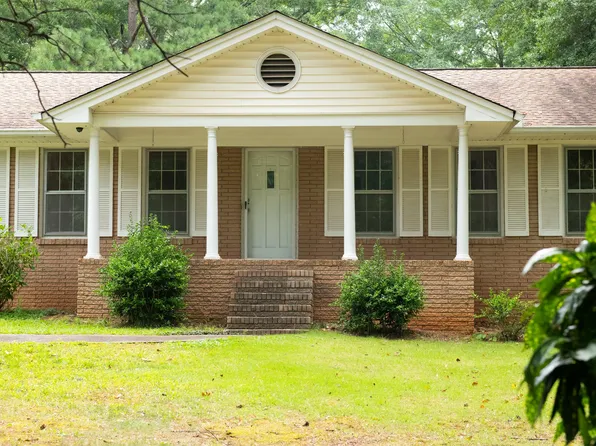 1348 Laverte Cir SW, Mableton, GA 30126