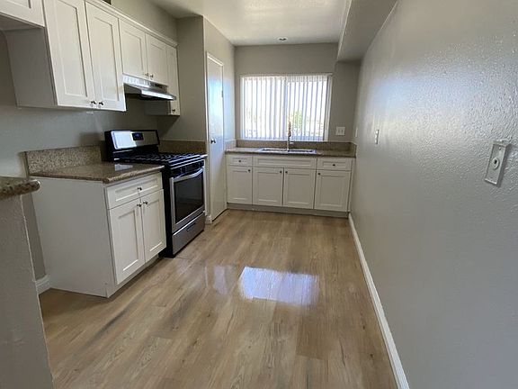 4th image of 1425 W Stoneridge Ct APT L