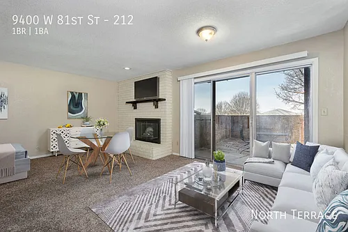 9400 W 81st St #212 Photo 1