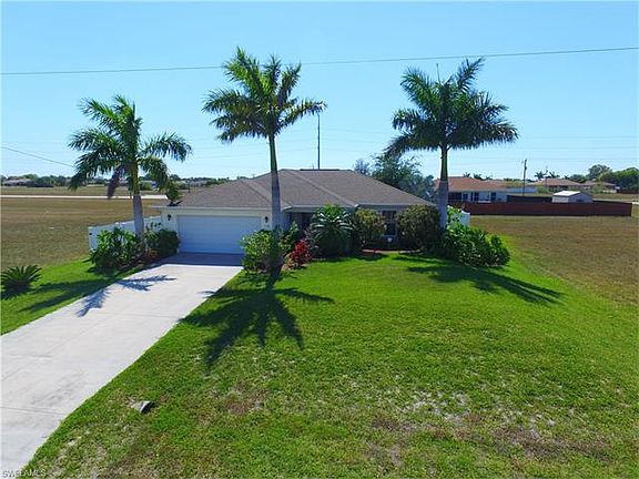 2nd image of 1138 NE Juanita Pl