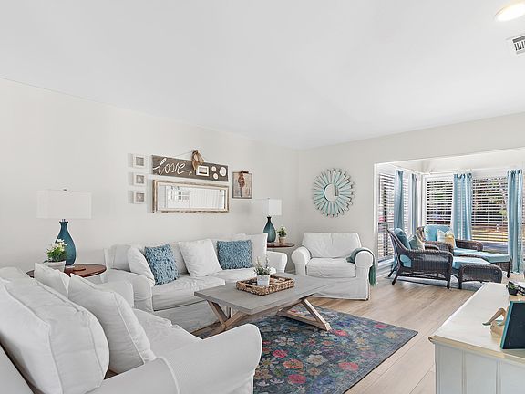 5th image of 709 Sandpiper Dr #10504