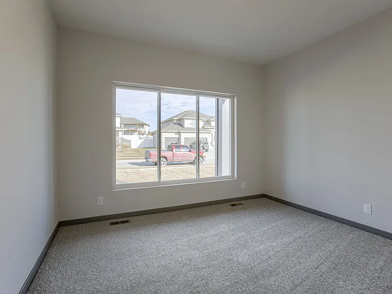 18467 Greenleaf St — Photo 11