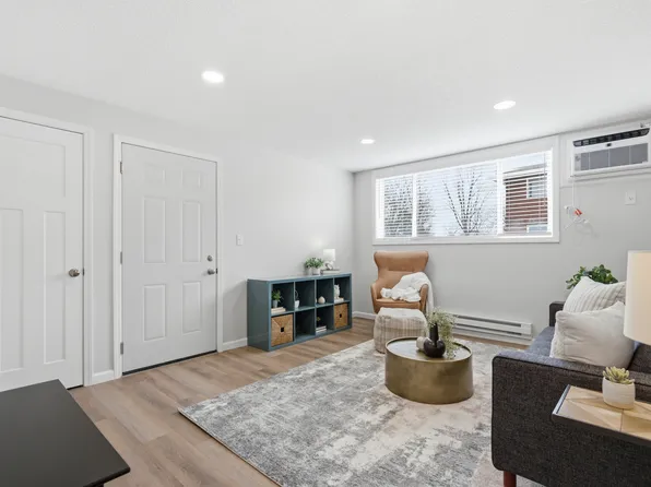 270 S Chestnut St #2, North Liberty, IA 52317