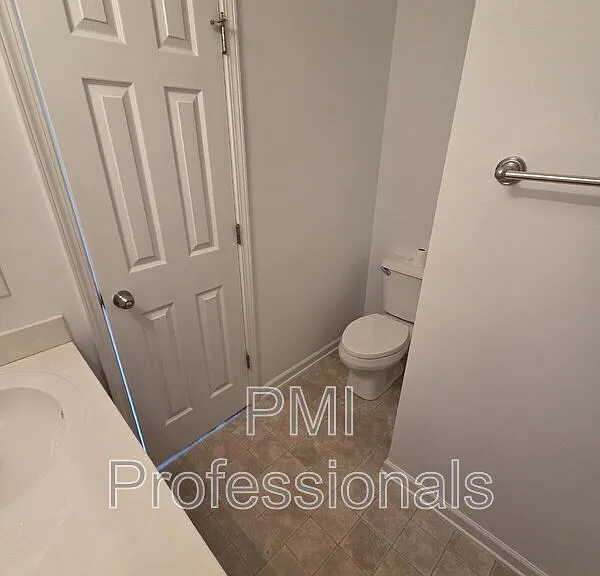 108 Oak Valley Cir — Photo 14