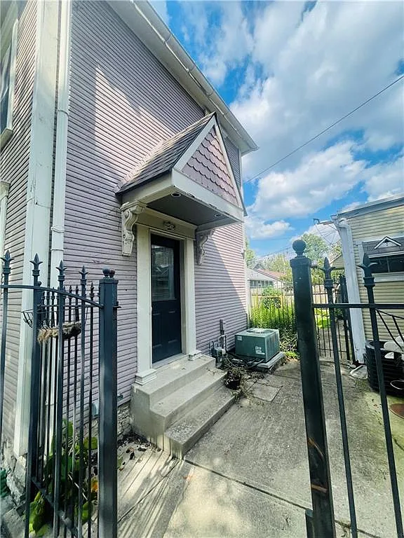 2 bed, 1.5 bath, 1634 sqft, $1,600 — Photo 4