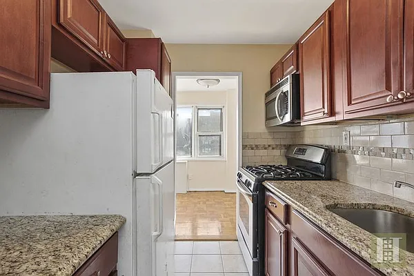 Sold by Halstead Real Estate | media 2