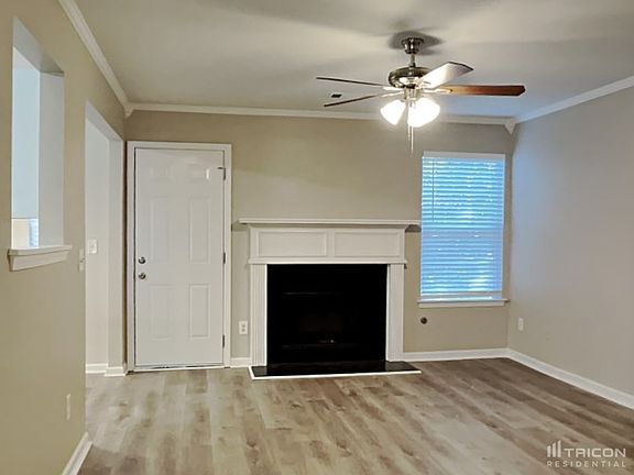 4th image of 2038 Mulberry Ln
