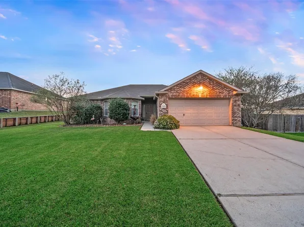 12619 Hackberry Dr, Willis, TX 77318