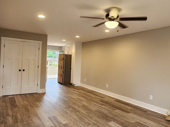 2nd image of 106 Heath Ln #1