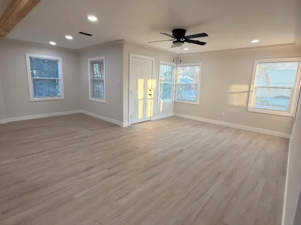 822 Woodrow Ave, Bakersfield, CA 93308