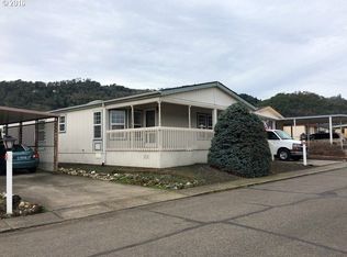206 Shadow Ranch Ln, Roseburg, OR 97470
