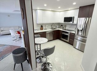 2750 NE 183rd St APT 606, Aventura, FL 33160