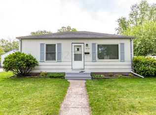 1014 18th St S, Fargo, ND 58103