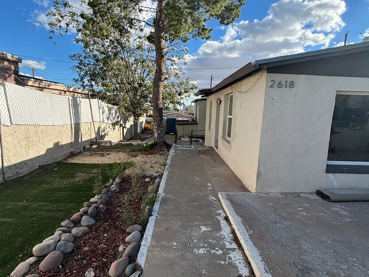 1 bed, 700 sqft, $850 — Photo 2