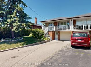 44 Donofree Rd, Toronto, ON M6L 2P5
