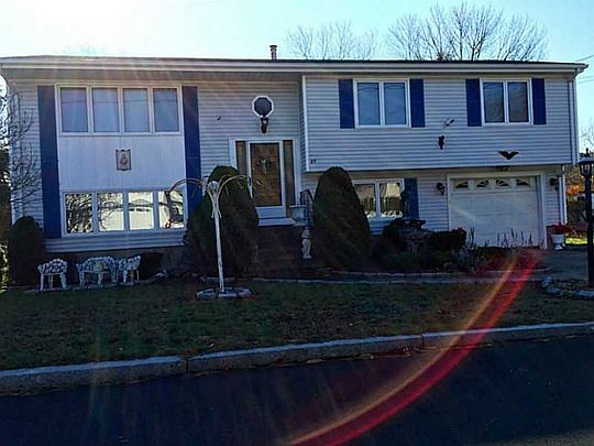 2nd image of 49 Richfield Ave