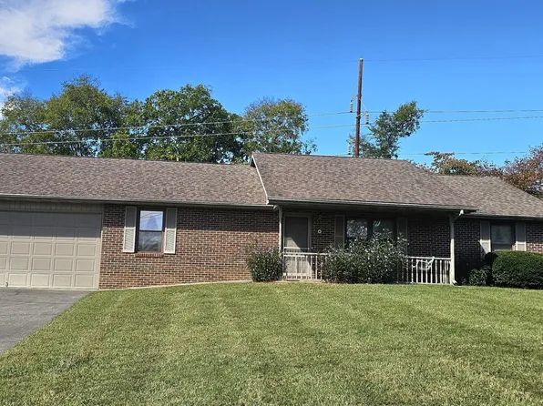224 Helton St, Kodak, TN 37764