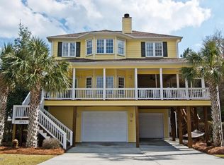 8723 Emerald Plantation Rd, Emerald Isle, NC 28594