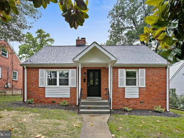 5210 57th Ave, Hyattsville, MD 20781