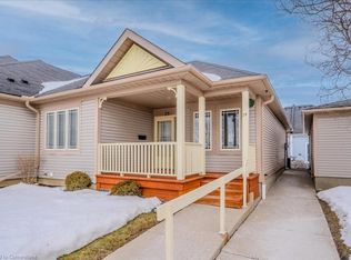 50 Midland Dr #28, Kitchener, ON N2A2A7