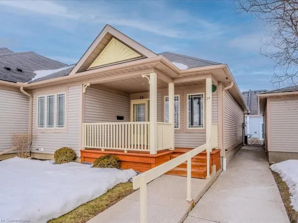 50 Midland Dr #28, Kitchener, ON N2A 2A7