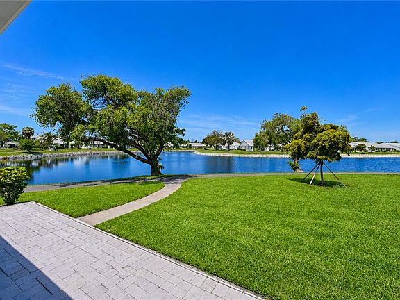 4th image of 9425 Andover Cir