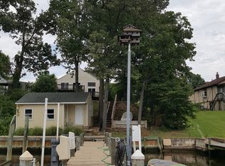 208 Greenland Beach Rd, Baltimore, MD 21226