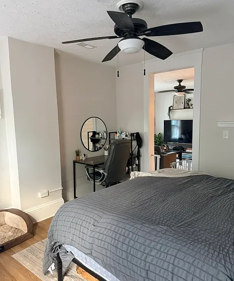 2817 Bridge Ave #2 — Photo 2