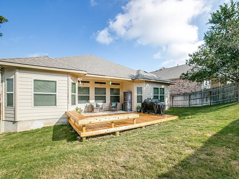 8916 Monument Parke — Photo 26