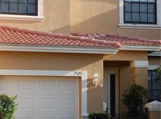 7549 Bristol Cir, Naples, FL 34120
